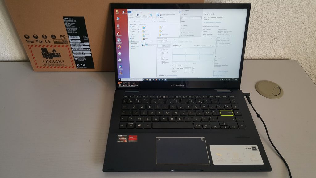 Asus TM420IA-EC036R