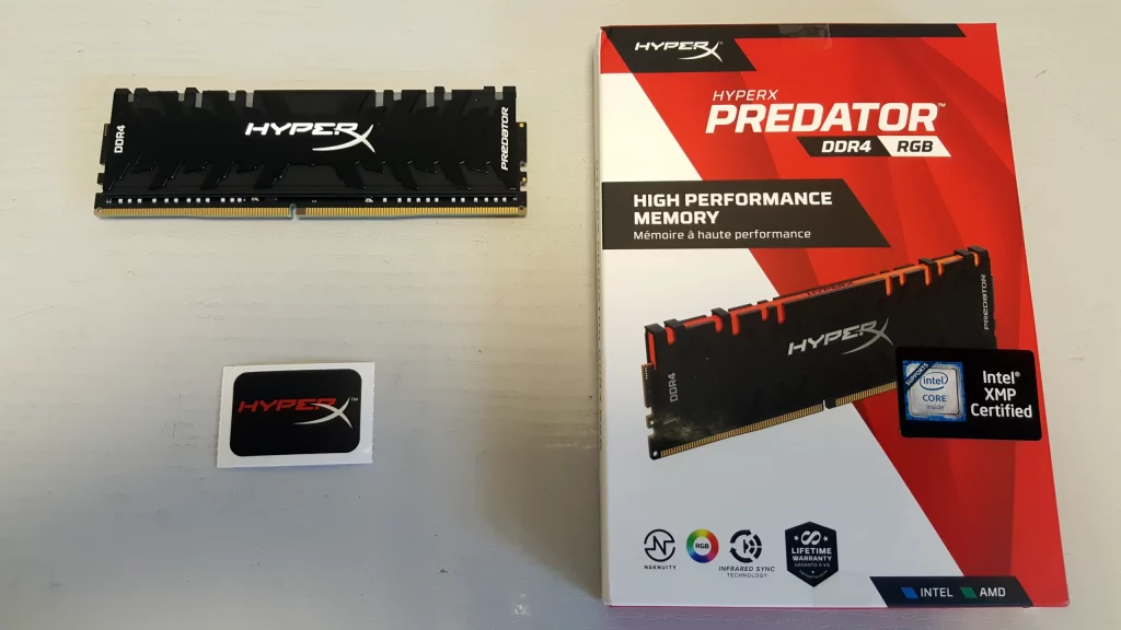 Kingston HyperX Predator DDR4 2933 MHz CL15 8Go RGB recto