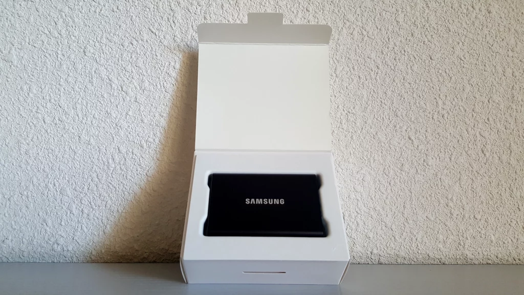 Samsung Portable SSD T7 carton ouvert